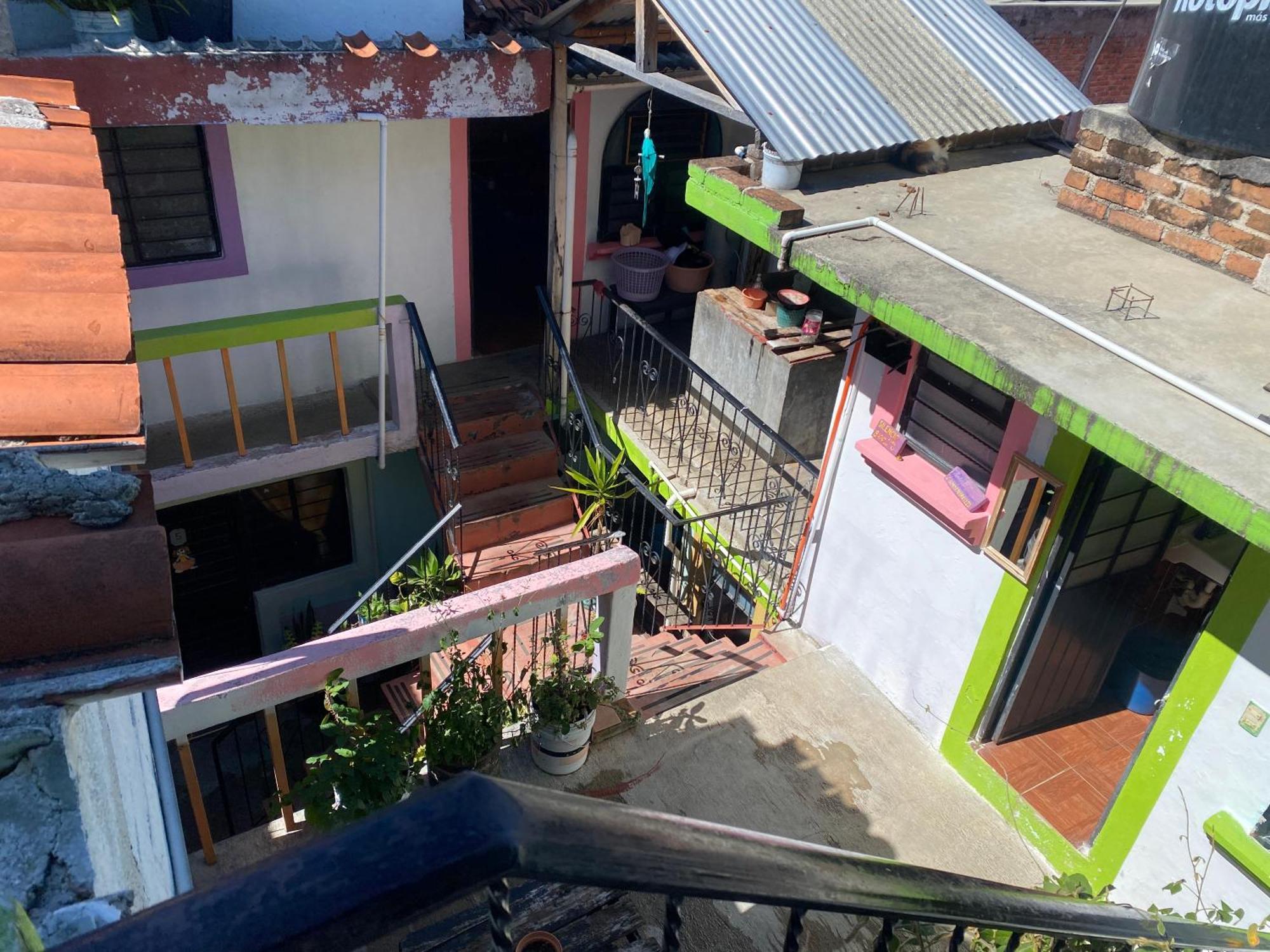 Casa De Los Colores San Cris Сан-Кристобаль-де-Ла-Касас Экстерьер фото